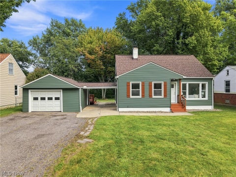 Homes For Sale - 9041 Prospect Road<br/> Cuyahoga County, Strongsville, OH 44149