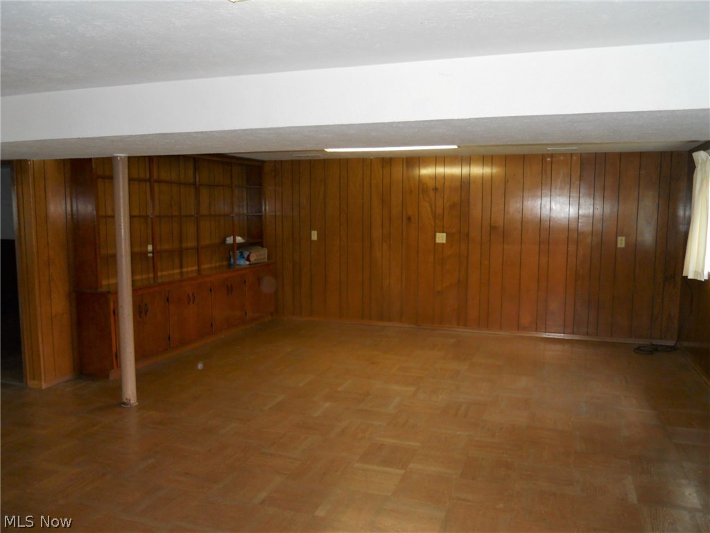 Wil Lou - Residential