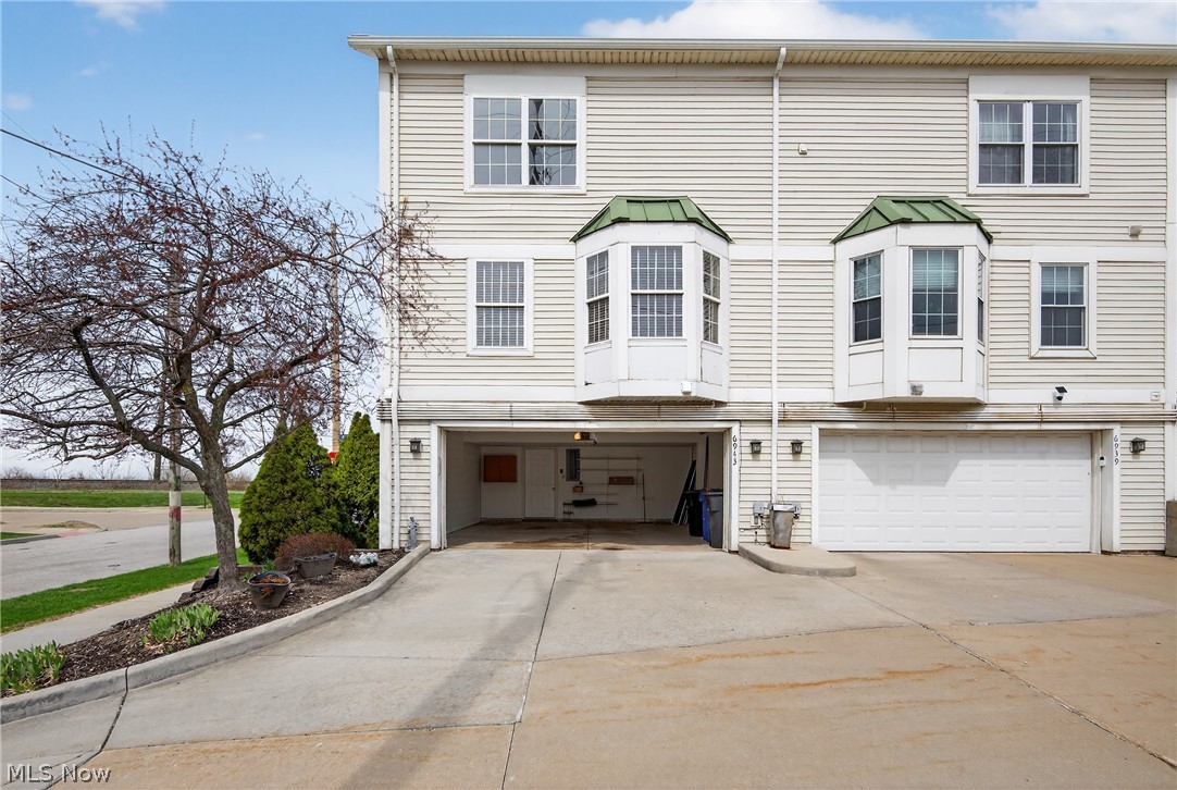 Belvedere Condo Ph 03 - Residential