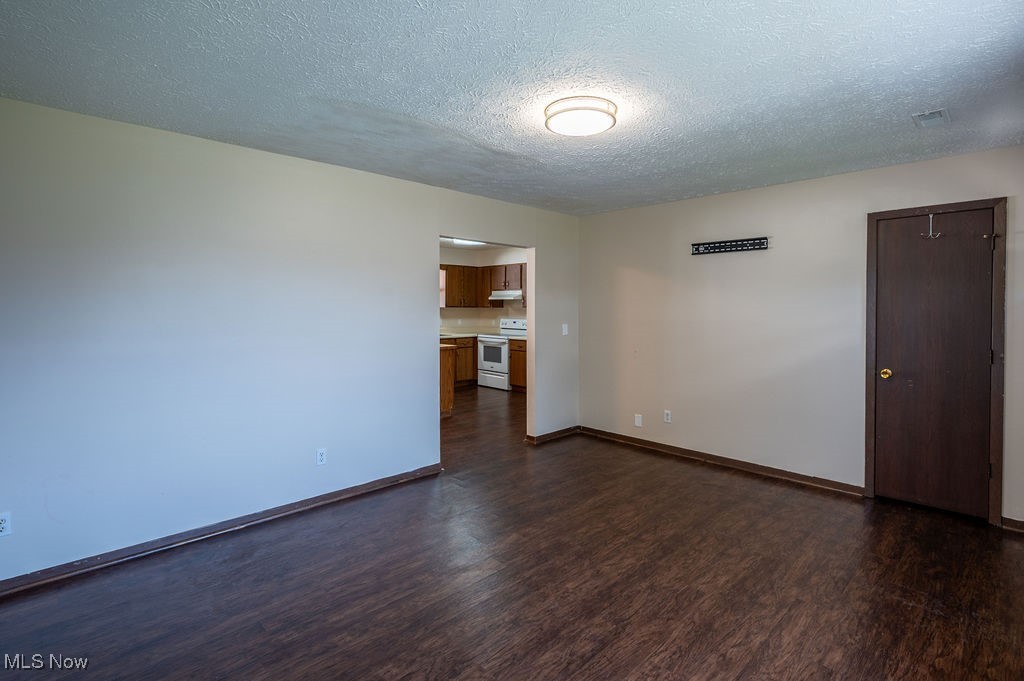 E E Rounds 02 Add/Belpre - Residential