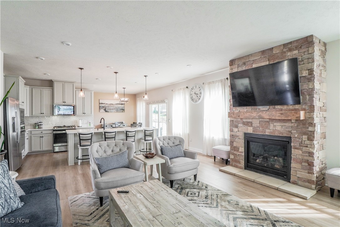 Fountains At Edgewood #4 - Residential