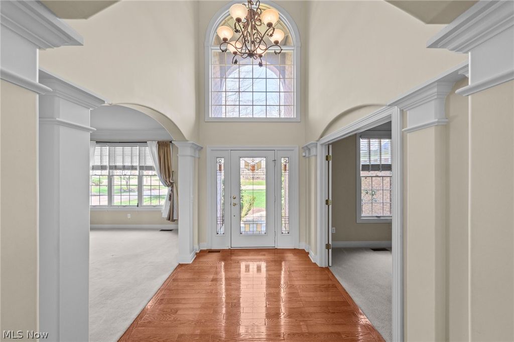 Photo of 1542 Glen Lyon Drive, Westlake, OH 44145 (MLS # 5199112)