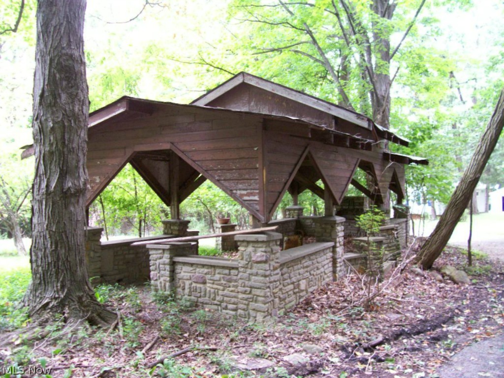 Highland Terrace Allotment/C C Hil - Residential Income