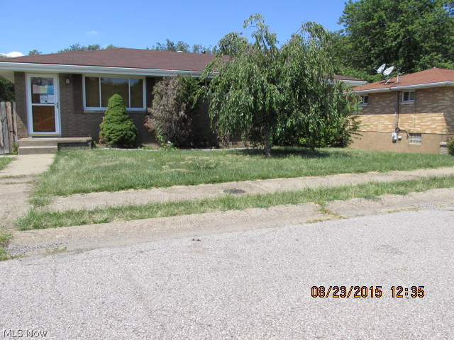 1 story brick home with 3 bedrooms and 1 bath . Home features Ceramic tile, hardwood floors, full basement , 1 car garage, central air and fenced yard