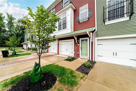 30 Grandview Drive, Rocky River, OH 44116 - #: 5153709