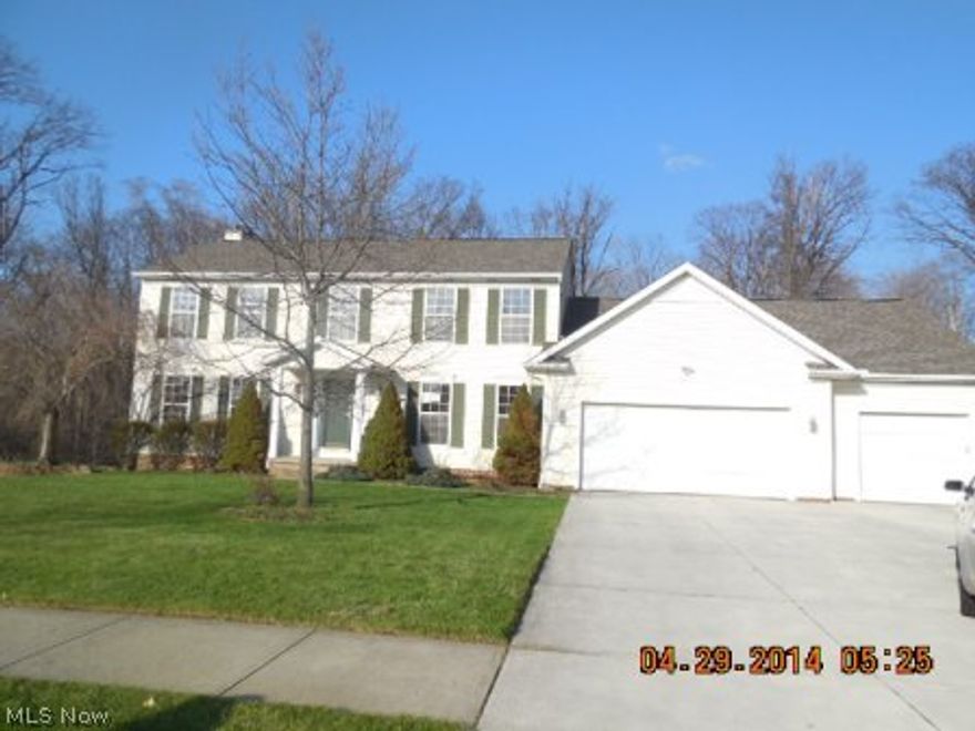 This is a Freddie Mac/HomeSteps foreclosure property being sold as is.  Freddie Mac has now implemented a new 20 day first look program for home owners to be able to purchase a property without competition from investors. HomeSteps offers an allowance up to $500.00 to homebuyers towards the purchase of a home warranty of their choice.  It is the homebuyers responsibility to identify and select the home warranty company and plan.  Investors are not eligible for the home warranty.   Home has been freshly painted, newer carpet.  Large deck overlooking beautiful deep lot and close to the Metro Parks.  3 car garage.