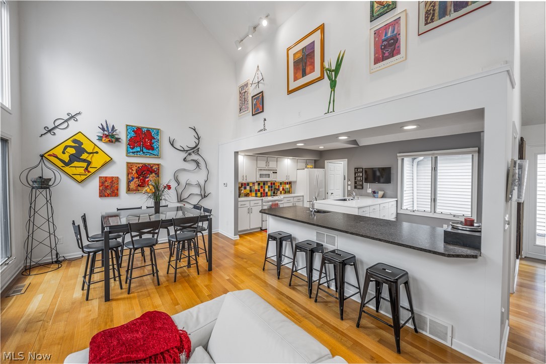 Woods/Auburn Lakes Condo - Residential