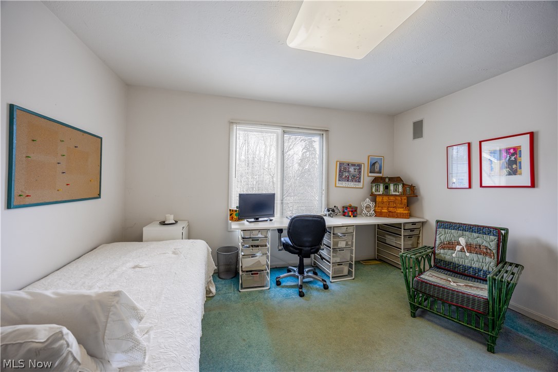 Woods/Auburn Lakes Condo - Residential