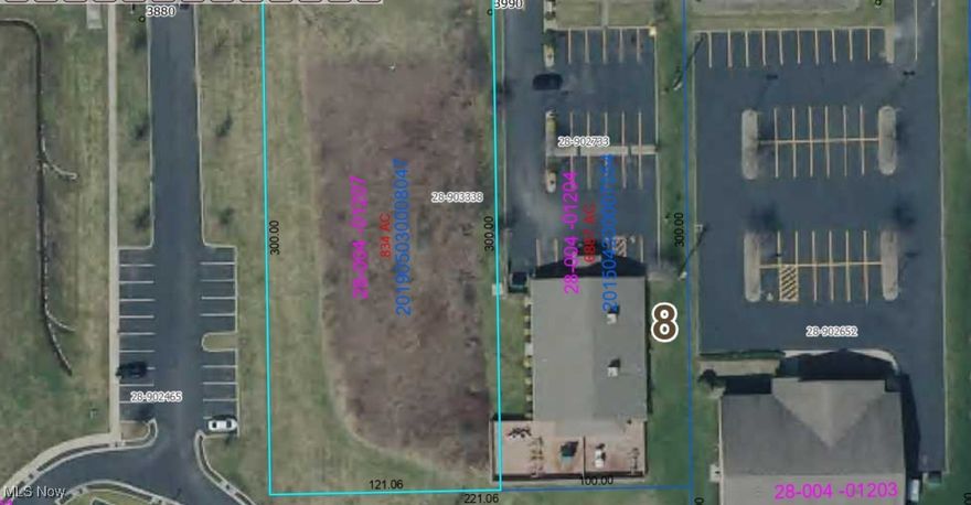 Unlock exceptional business potential with this commercial parcel, perfectly positioned in a high-traffic, rapidly growing area. This property offers endless development possibilities—ideal for retail centers, an office complex, or other potential new building. Don't miss the chance to build your future in this dirt!