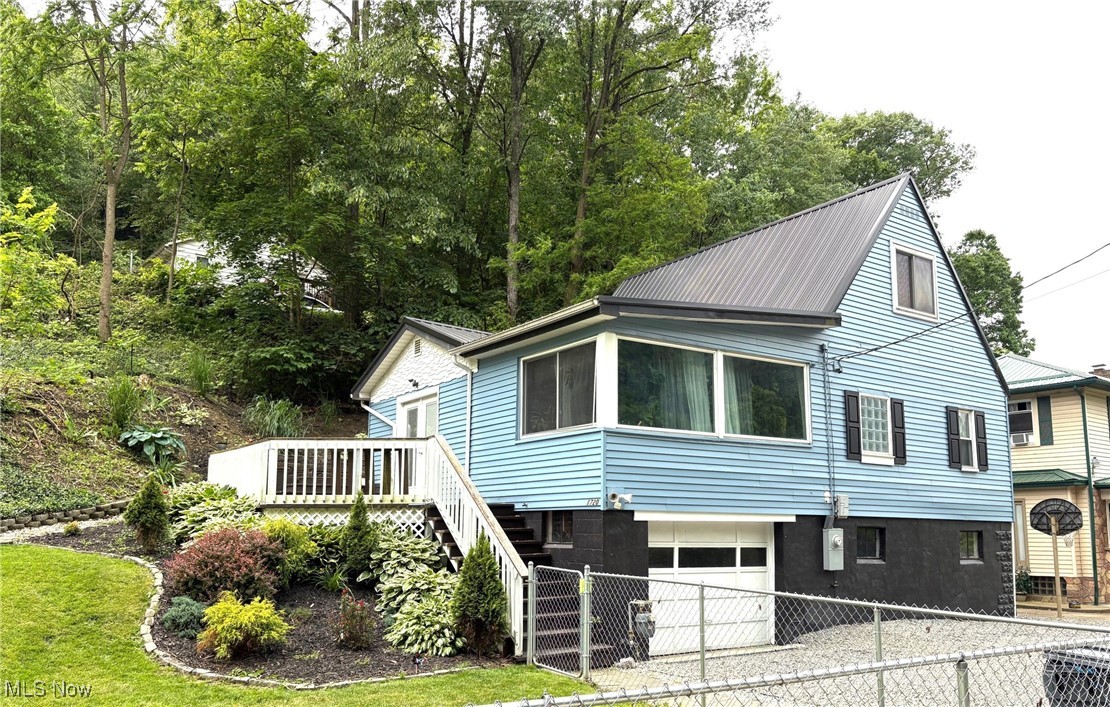 1720 Blosser Lane, Follansbee, West Virginia image 1
