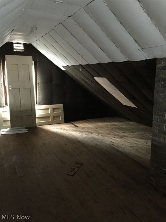 Elworthy-Helwick Cos Yorkshir - Residential Lease