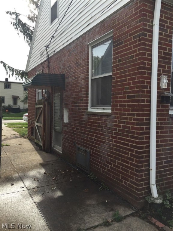 Elworthy-Helwick Cos Yorkshir - Residential Lease