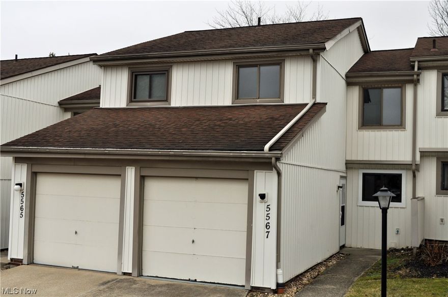 Renovated and updated spacious condo in the heart of Parma!  3 beds, full basement, attached garage, and so much more!  This is a Fannie Mae Property.