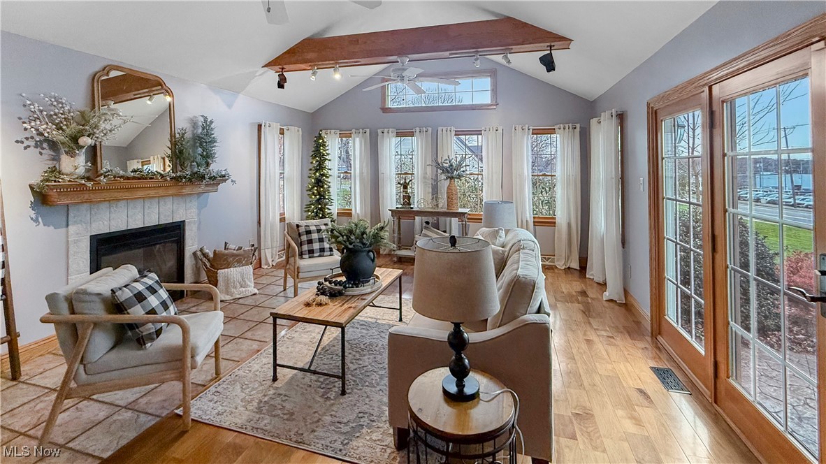 City/Canfield - Residential