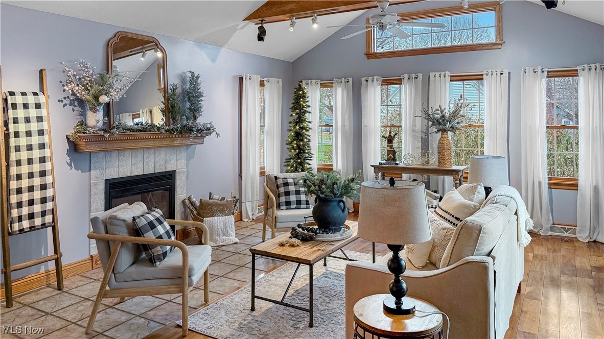 City/Canfield - Residential