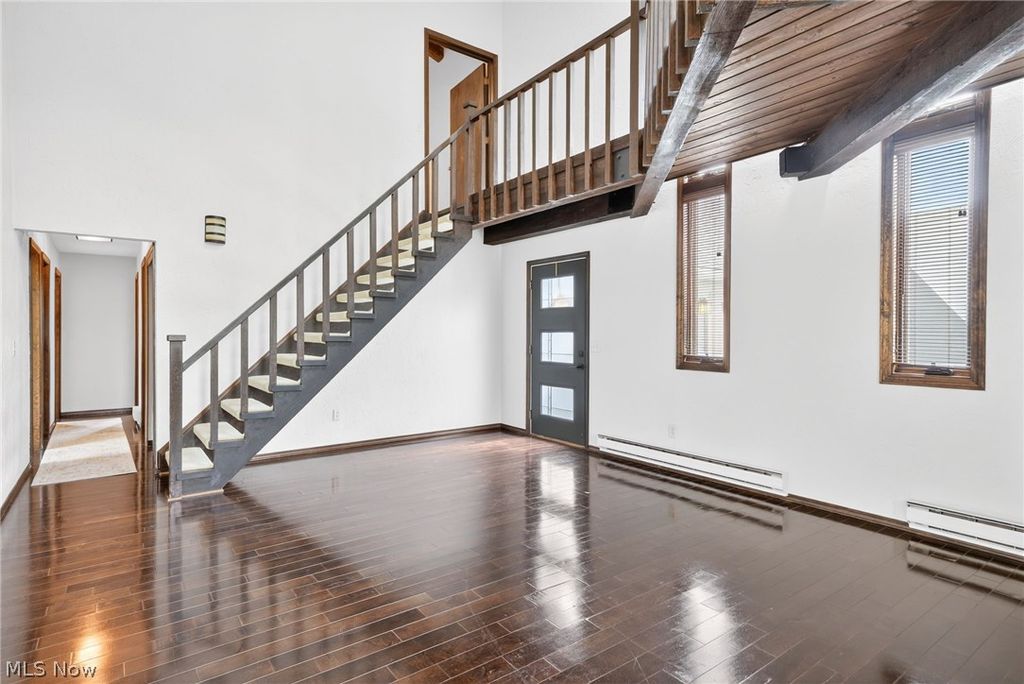 Photo of 1724 Narragansett Boulevard, Lorain, OH 44053 (MLS # 5207335)