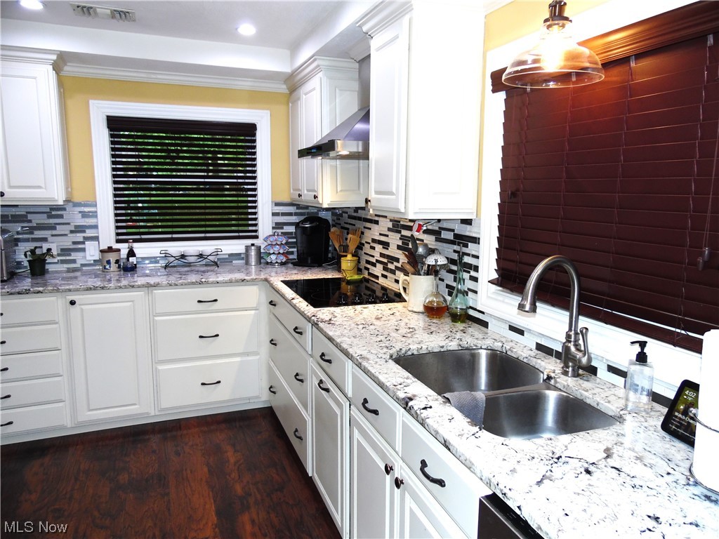 Hitchcock Heights - Residential