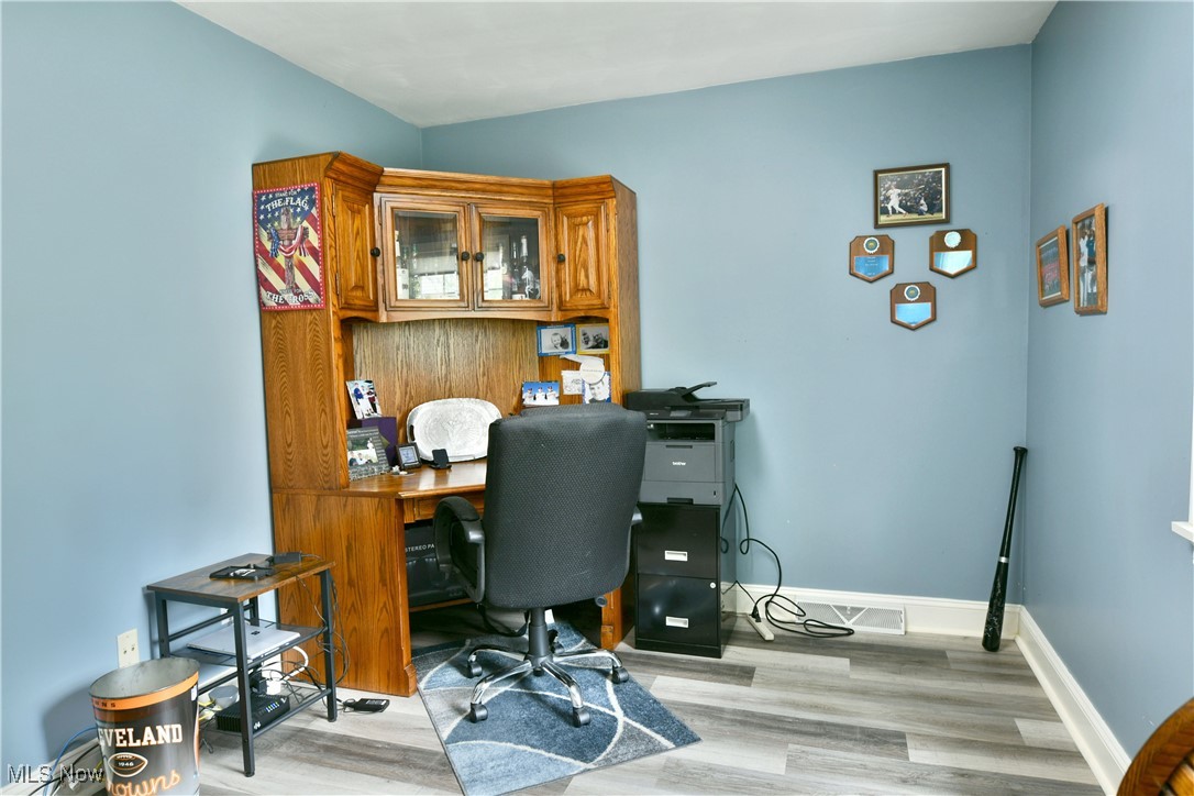 570 Stoneybrook Lane, Canfield, Ohio image 28