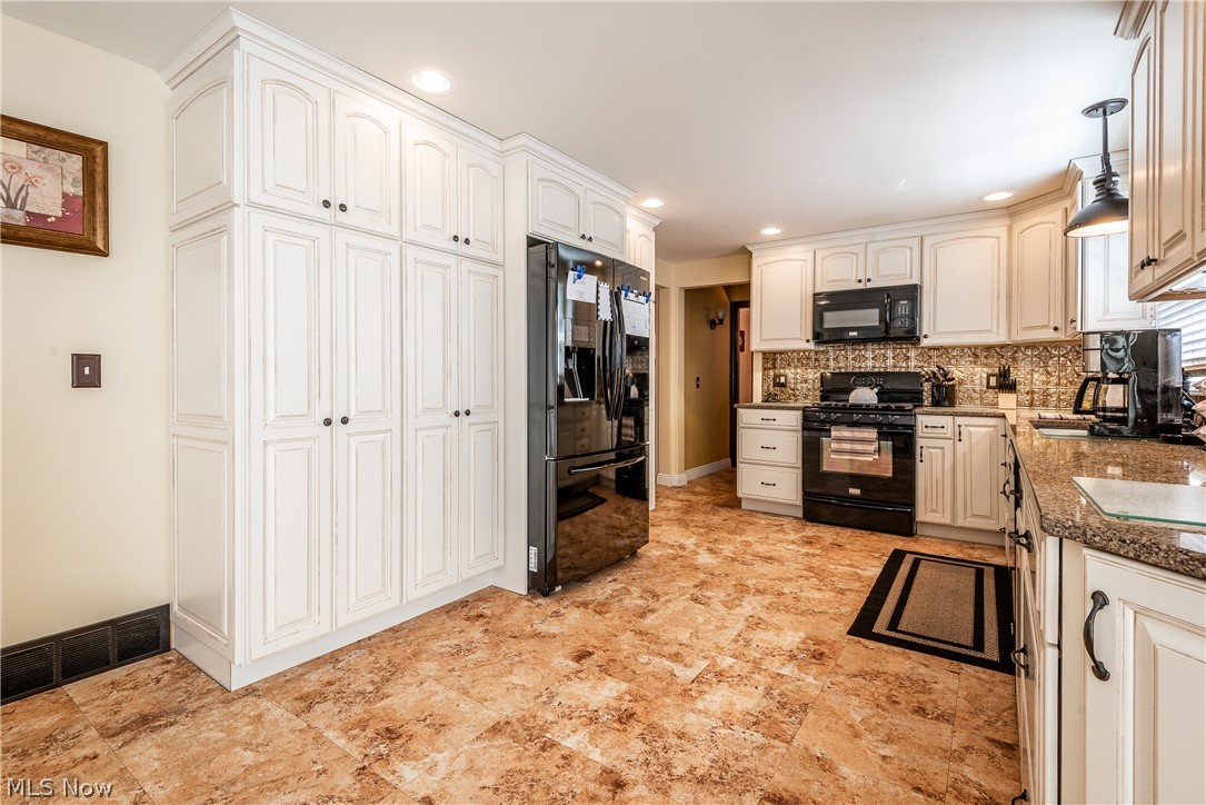 Nottingham Village - Residential