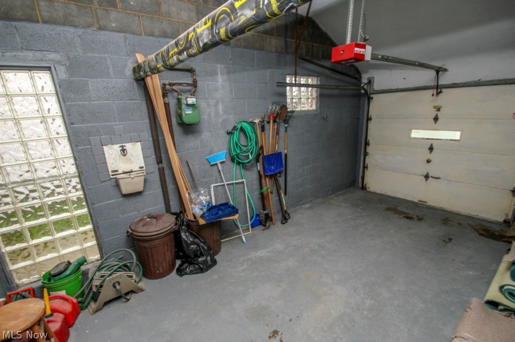 Crestmore Realty Cos Resub - Residential Lease