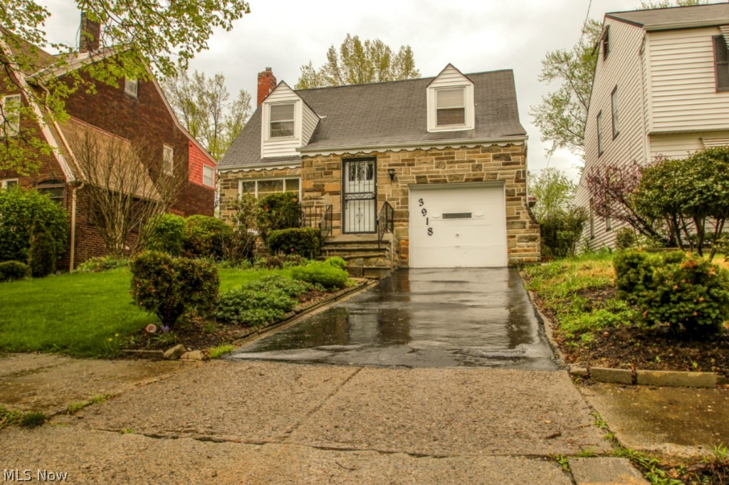 Crestmore Realty Cos Resub - Residential Lease