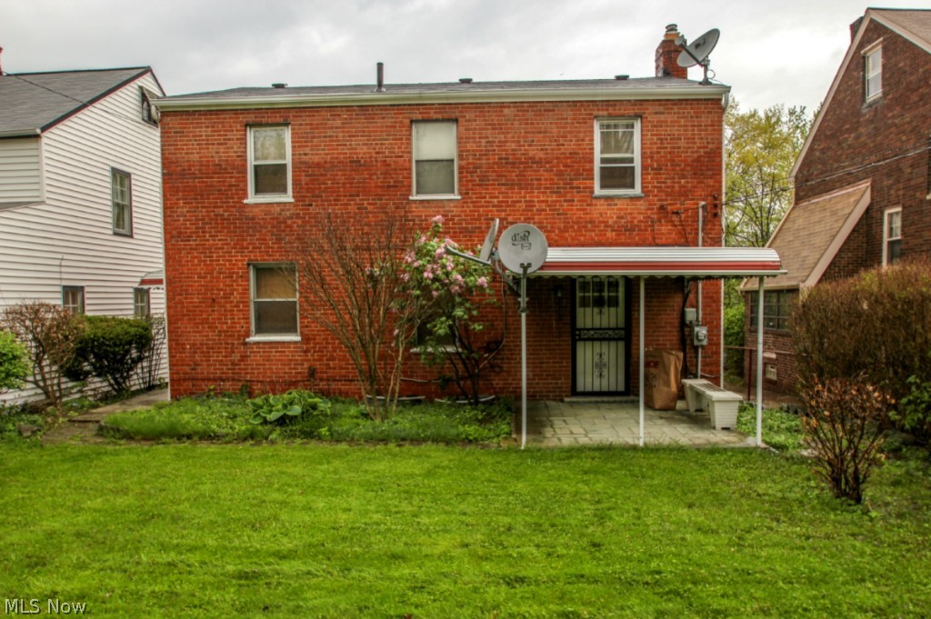 Crestmore Realty Cos Resub - Residential Lease