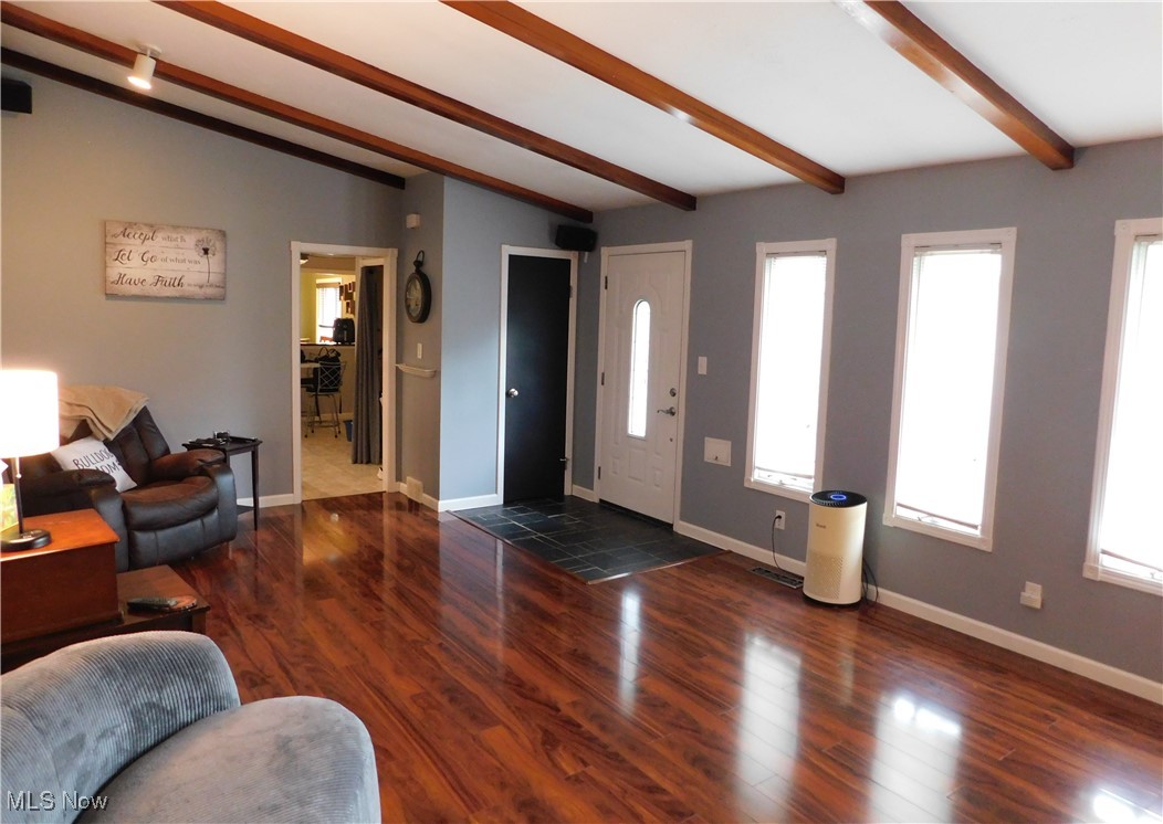 285 Willow Lane