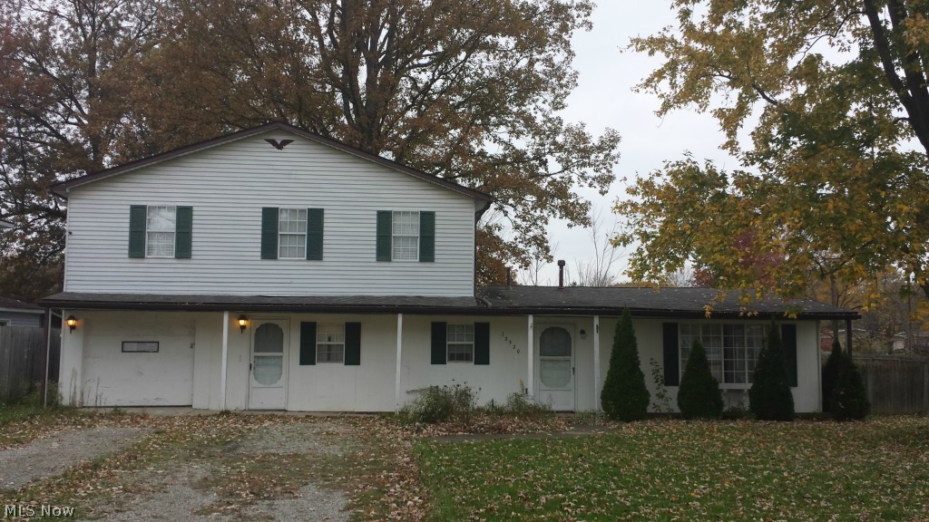 Large Eaton colonial with big backyard. Home features 5 bedrooms and 2 full baths, eat-in kitchen and 1st floor laundry. 1 car attached garage. Could use some touching up, but is in move-in condition. you won't find a house this big for this price! Hurry, this one won't last long!