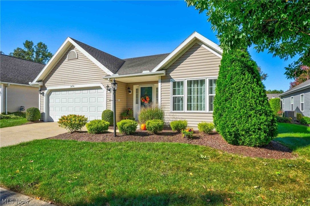 1474 Hollow Wood Lane
