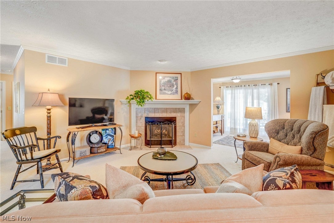 1474 Hollow Wood Lane