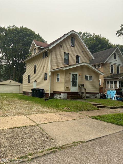 Homes For Sale - 1059 Schumacher Avenue<br/> Summit County, Akron, OH 44307