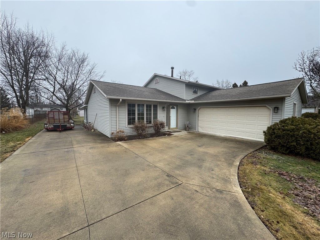 Photo of 16244 Delmont Avenue, Strongsville, OH 44136 (MLS # 5191565)