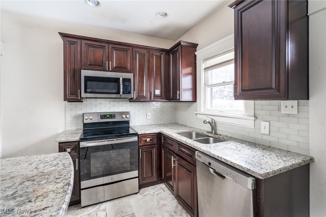 Edgewater Land Co - Residential Income