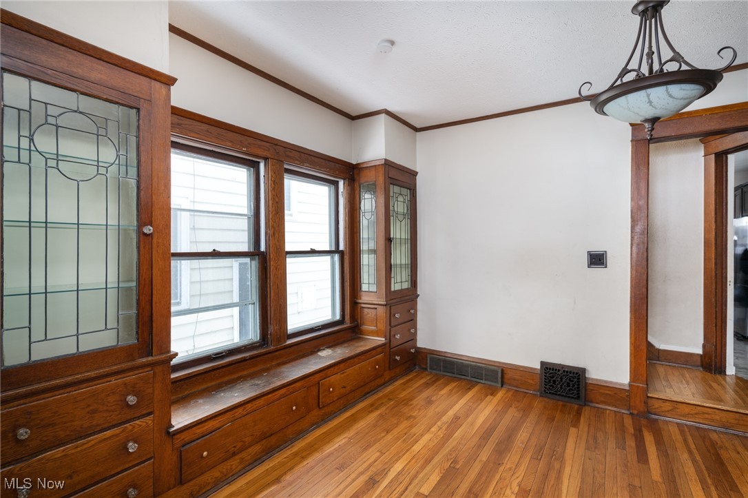 Edgewater Land Co - Residential Income