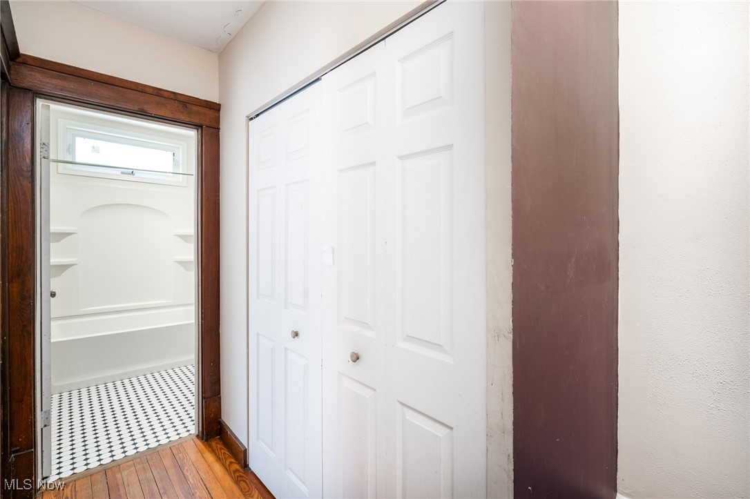 Edgewater Land Co - Residential Income