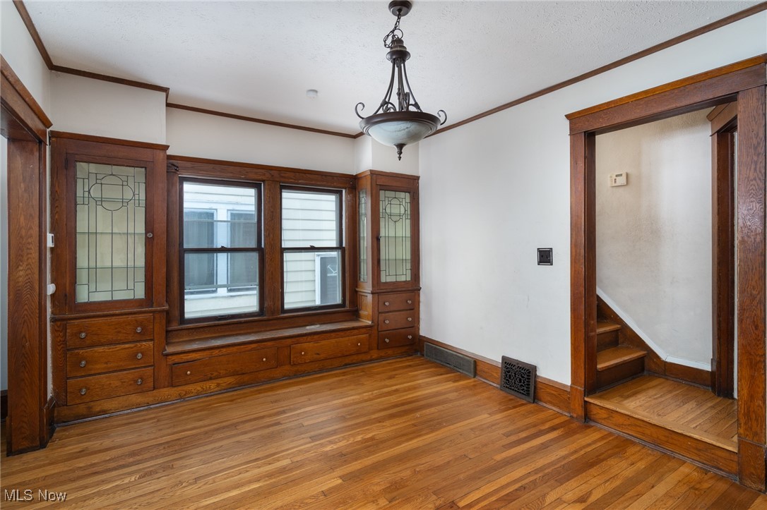 Edgewater Land Co - Residential Income