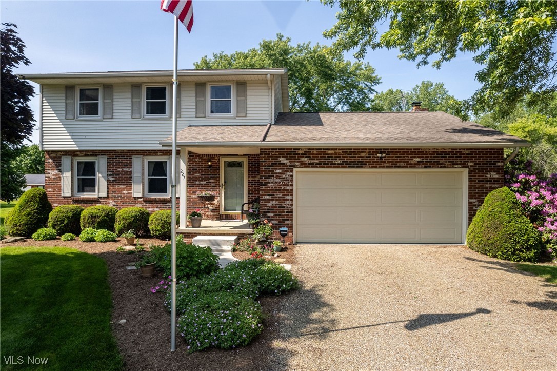 227 Burbank Street, Creston, Ohio image 1