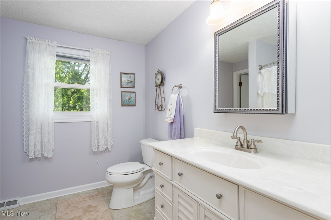 227 Burbank Street, Creston, Ohio image 27