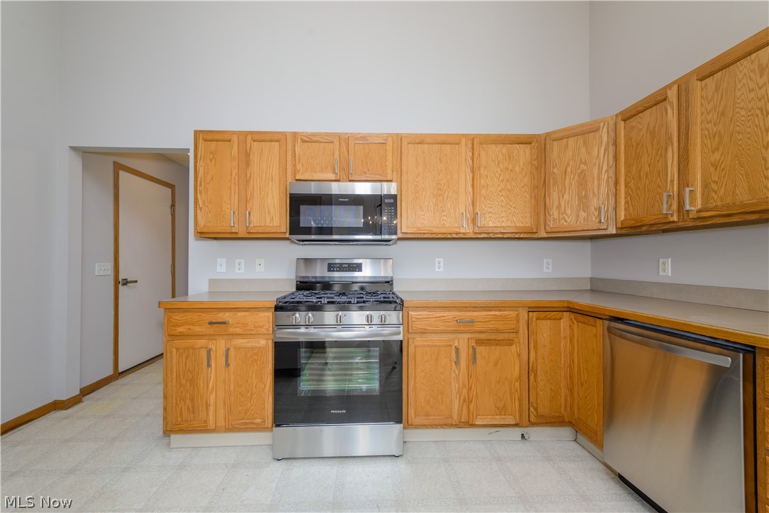 Lakes/Brittany Pointe - Residential