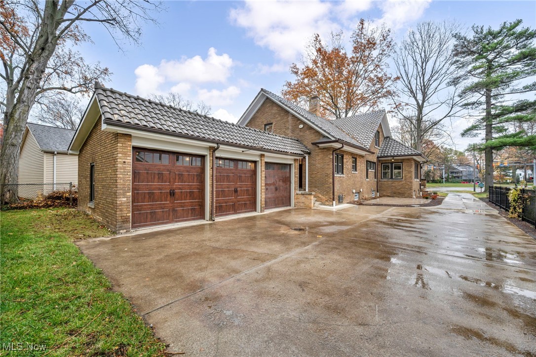 Beach Cliff Estate Sec 16, 17, 24 - Residential