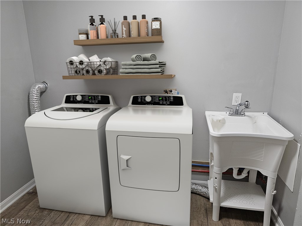 4004 Sackett Avenue