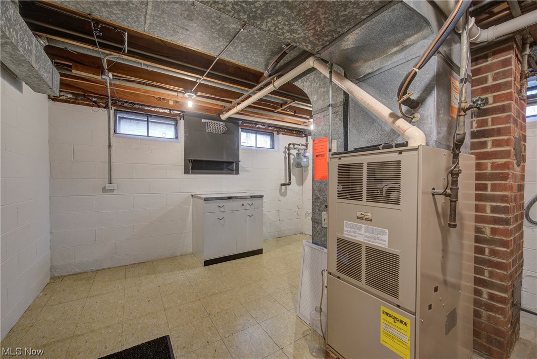 Leroy Harris Lebern Developmen - Residential