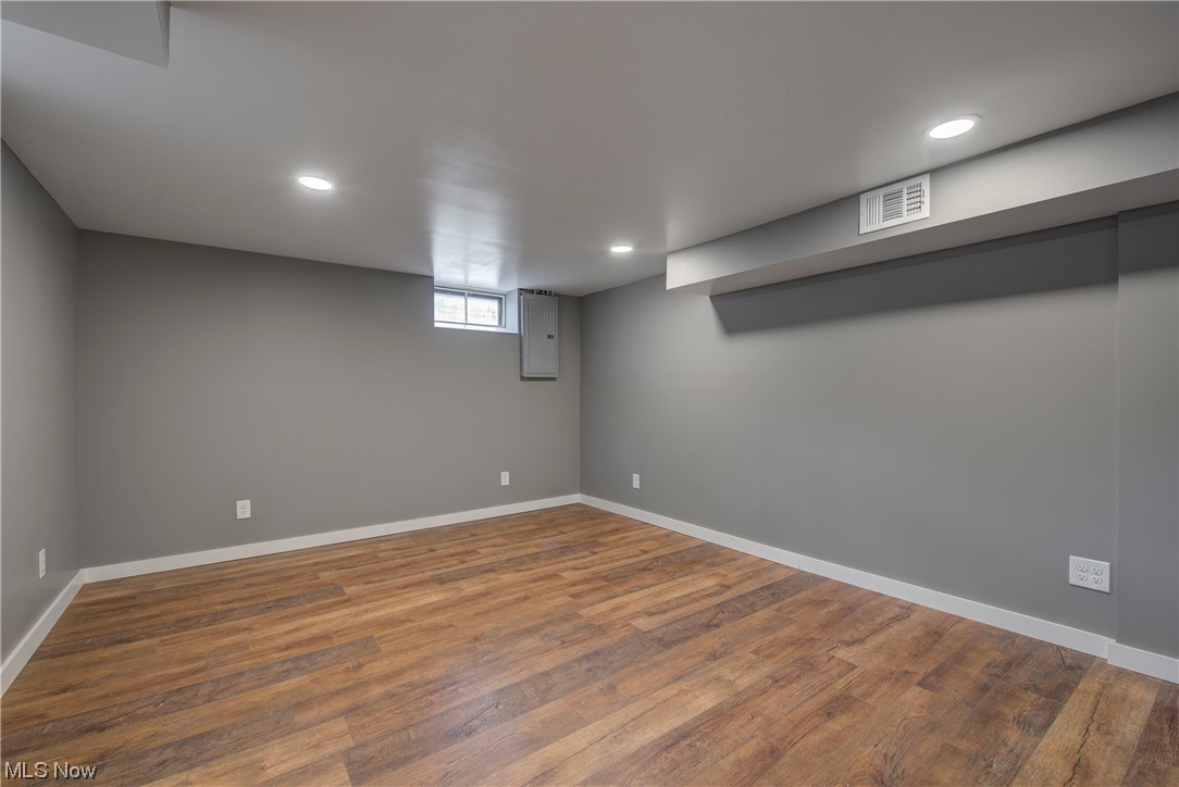 Leroy Harris Lebern Developmen - Residential