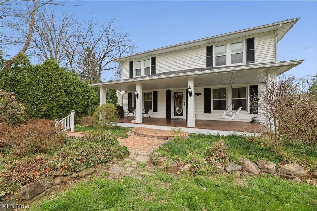 Photo of 170 E Beech Street NE, Alliance, OH 44601 (MLS # 5197745)