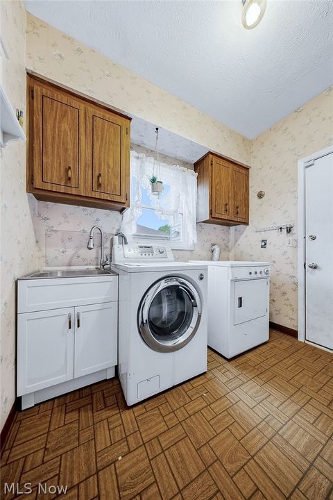 Tiny photo for 6982 Carol Drive, Independence, OH 44131 (MLS # 5209725)