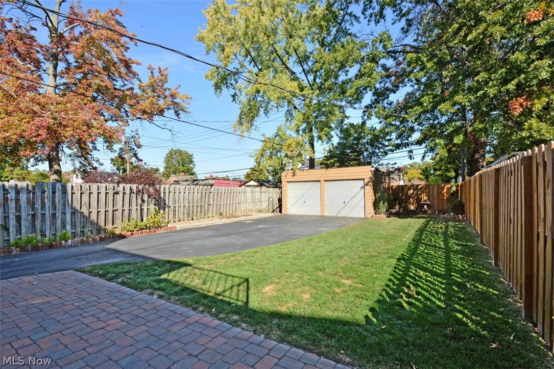 Van Sweringen 02 - Residential