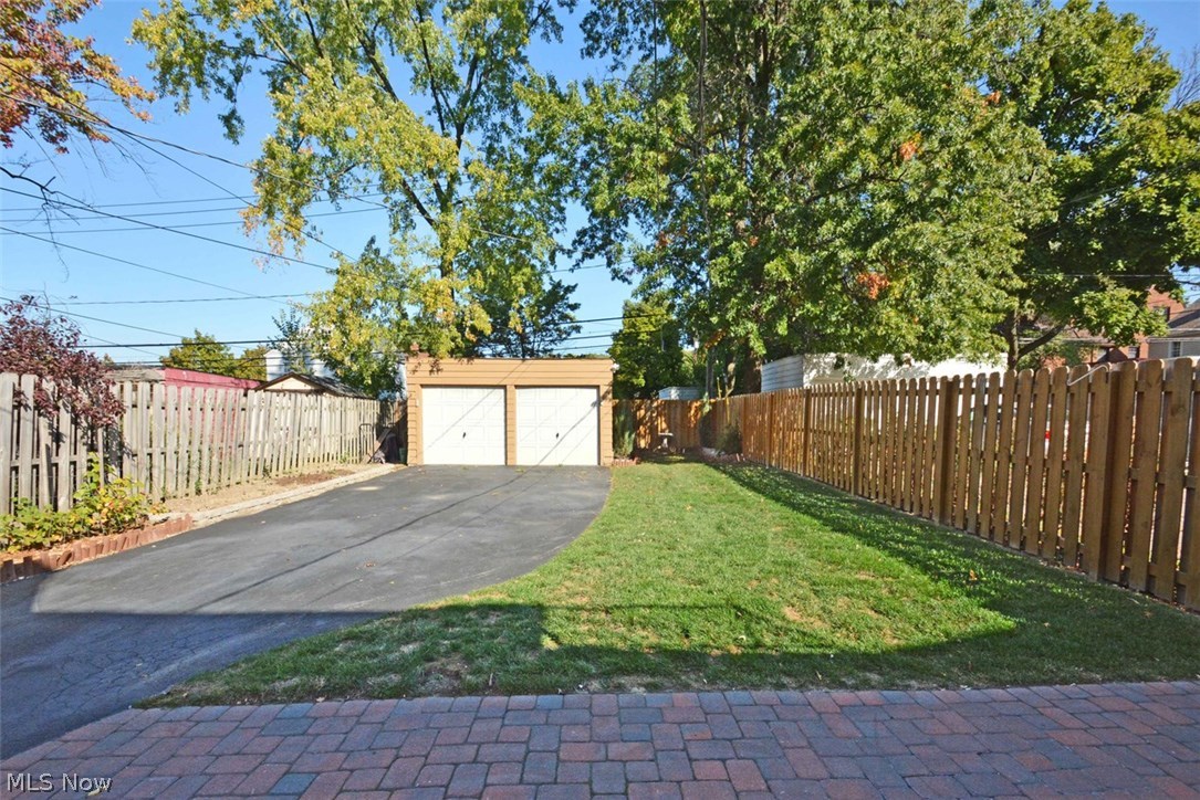 Van Sweringen 02 - Residential