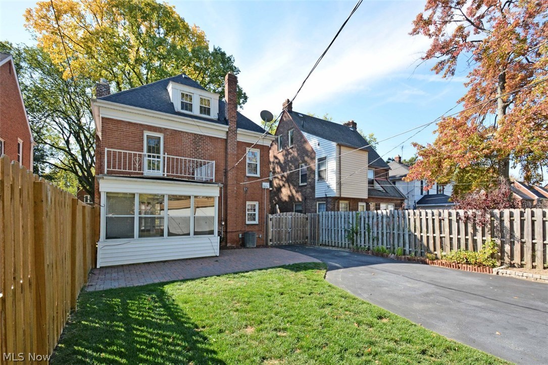 Van Sweringen 02 - Residential