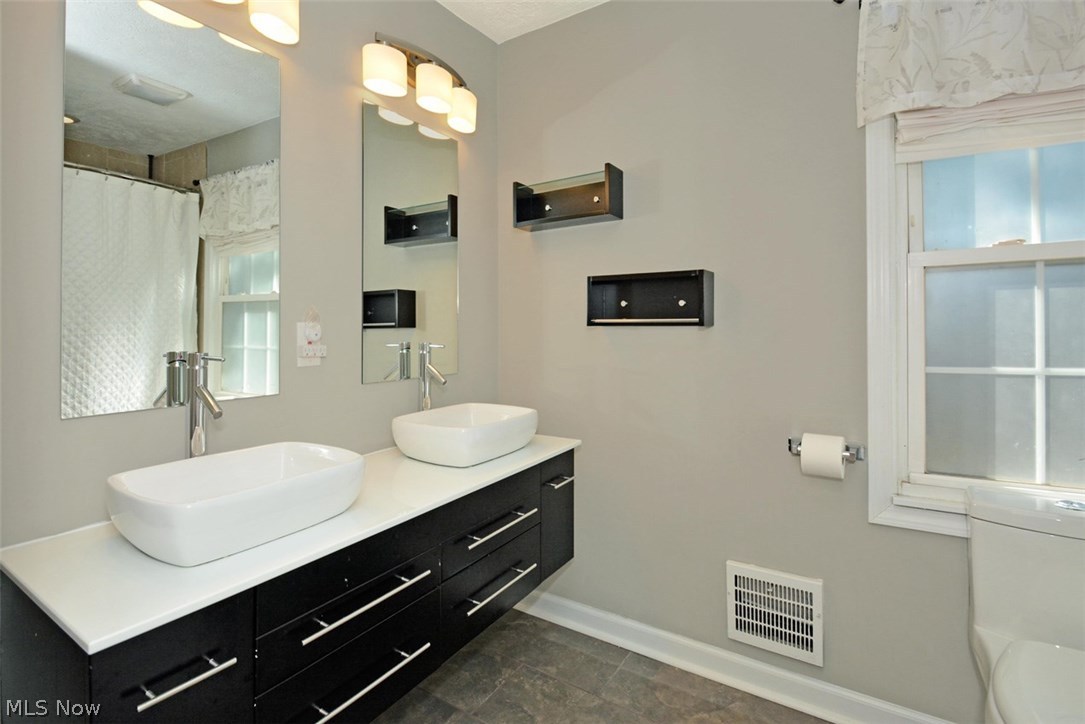 Van Sweringen 02 - Residential