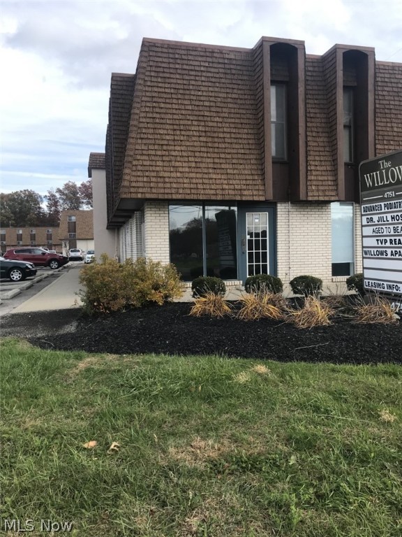 Black River 01 - Commercial Lease